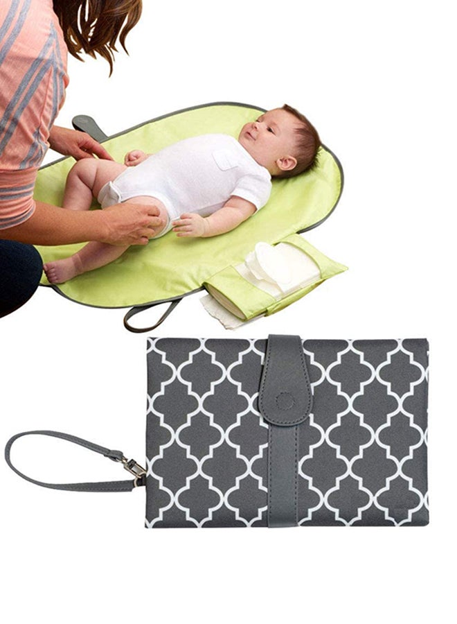 Portable and Foldable Waterproof Baby Diaper Changing Mat Sheet, Non-Toxic, BPA free - Image 4